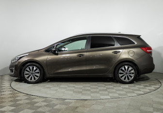 Подержанный автомобиль Kia Ceed Wagon 2017 года (8 фото)