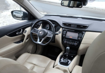 Подержанный автомобиль Nissan X-Trail 2019 года (21 фото)