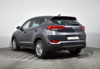 Подержанный автомобиль Hyundai Tucson 2017 года (7 фото)