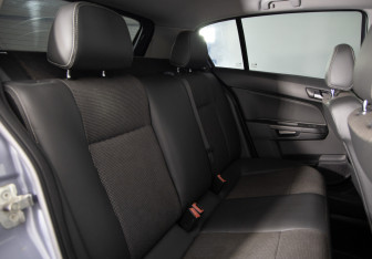 Подержанный автомобиль Opel Astra Hatchback 2010 года (12 фото)