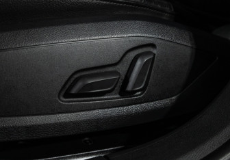 Подержанный автомобиль Audi A4 Sedan 2018 года (15 фото)