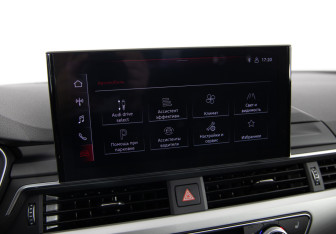 Подержанный автомобиль Audi A4 Sedan 2021 года (19 фото)