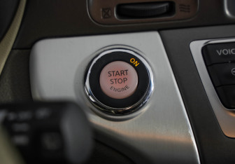 Подержанный автомобиль Nissan Murano Suv 2012 года (15 фото)