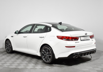 Подержанный автомобиль Kia Optima Sedan 2019 года (7 фото)