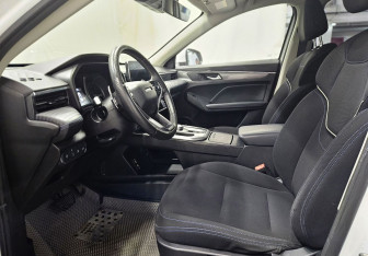 Подержанный автомобиль Haval Jolion 2022 года (9 фото)