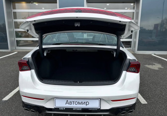 Новый Kia K5 2024 (18 фото)