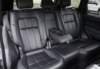 Подержанный автомобиль Land Rover Range Rover Sport 2020 года (29 фото)