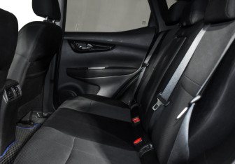 Подержанный автомобиль Nissan Qashqai 2016 года (12 фото)