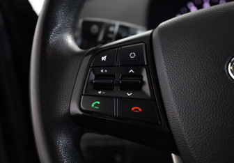 Подержанный автомобиль Hyundai Creta 2019 года (8 фото)