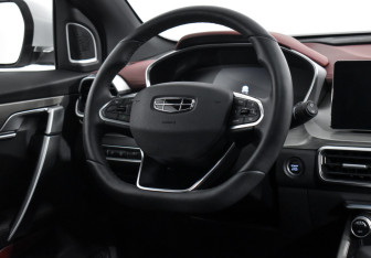 Подержанный автомобиль Geely Coolray 2023 года (20 фото)