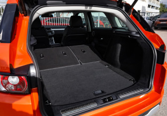 Подержанный автомобиль Land Rover Range Rover Evoque 2014 года (33 фото)