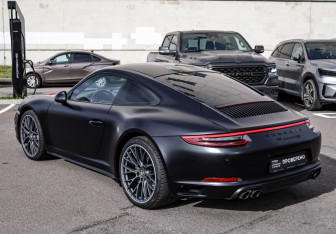 Подержанный автомобиль Porsche 911 Coupe 2016 года (11 фото)