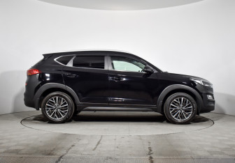 Подержанный автомобиль Hyundai Tucson 2020 года (4 фото)