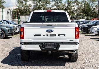 Подержанный автомобиль Ford F-150 2021 года (7 фото)