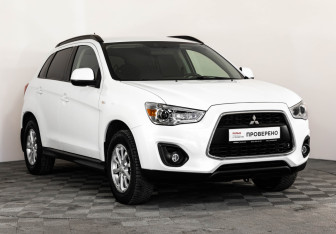 Подержанный автомобиль Mitsubishi ASX 2013 года (3 фото)