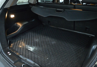 Подержанный автомобиль Opel Antara 2012 года (16 фото)