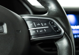 Подержанный автомобиль Haval F7 2021 года (20 фото)