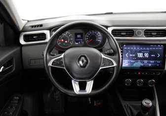 Подержанный автомобиль Renault Arkana 2020 года (10 фото)
