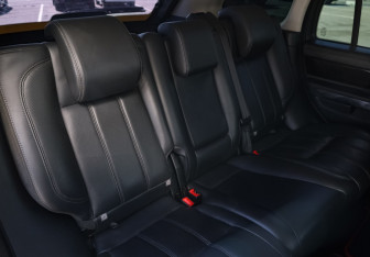 Подержанный автомобиль Land Rover Range Rover Sport 2011 года (18 фото)