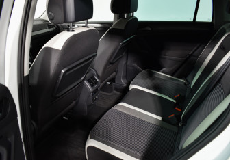 Подержанный автомобиль Volkswagen Tiguan 2020 года (11 фото)