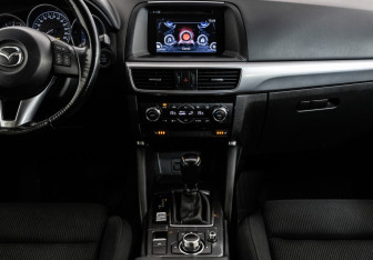Подержанный автомобиль Mazda CX-5 2016 года (12 фото)