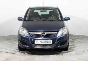 Подержанный автомобиль Opel Zafira Compactvan 2010 года (2 фото)