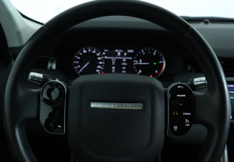 Подержанный автомобиль Land Rover Discovery Sport 2020 года (19 фото)