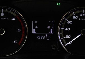 Подержанный автомобиль Mitsubishi L200 2019 года (17 фото)