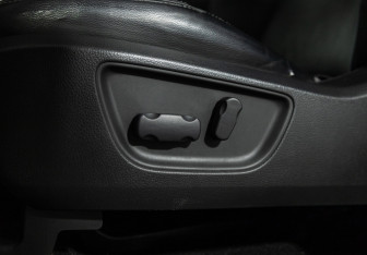 Подержанный автомобиль Mitsubishi Pajero Sport 2017 года (15 фото)