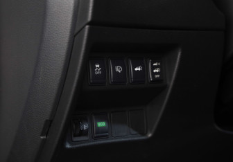 Подержанный автомобиль Nissan X-Trail 2016 года (20 фото)