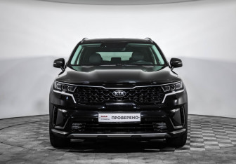 Подержанный автомобиль Kia Sorento 2021 года (2 фото)