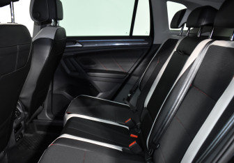Подержанный автомобиль Volkswagen Tiguan 2021 года (11 фото)