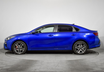 Подержанный автомобиль Kia Cerato Sedan 2021 года (8 фото)