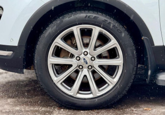 Подержанный автомобиль Ford Explorer 2019 года (7 фото)