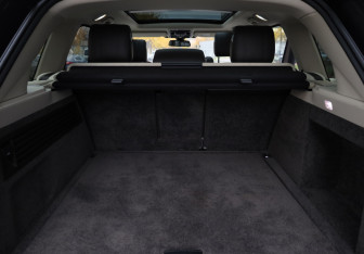 Подержанный автомобиль Land Rover Range Rover 2016 года (19 фото)