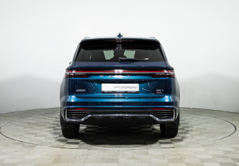 Подержанный автомобиль Geely Monjaro 2023 года (6 фото)