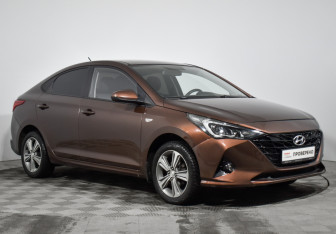 Подержанный автомобиль Hyundai Solaris Sedan 2021 года (3 фото)