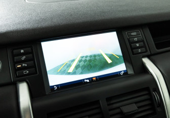 Подержанный автомобиль Land Rover Discovery Sport 2017 года (15 фото)