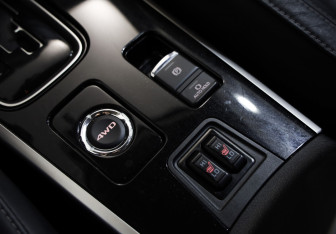 Подержанный автомобиль Mitsubishi Outlander 2019 года (18 фото)