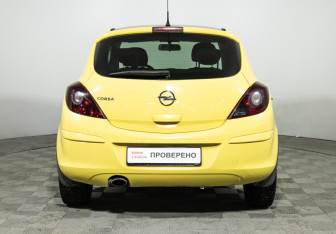 Подержанный автомобиль Opel Corsa 2011 года (6 фото)