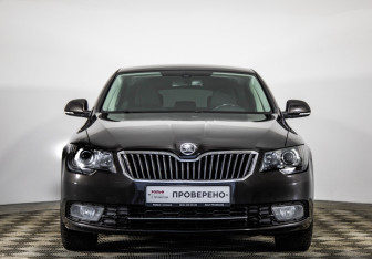 Подержанный автомобиль Skoda Superb Liftback 2014 года (2 фото)