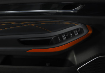 Подержанный автомобиль Omoda S5 GT 2023 года (23 фото)