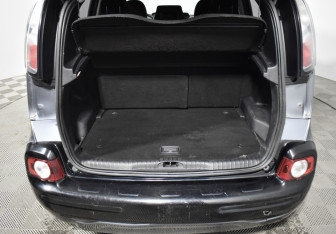 Подержанный автомобиль Citroen C3 Picasso 2009 года (18 фото)