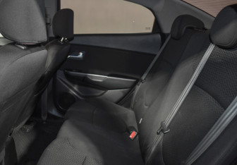 Подержанный автомобиль Kia Rio Sedan 2012 года (11 фото)