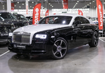 Подержанный автомобиль Rolls-Royce Wraith 2016 года (30 фото)