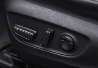 Подержанный автомобиль Toyota Land Cruiser Suv 2021 года (30 фото)