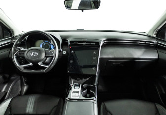 Подержанный автомобиль Hyundai Tucson 2022 года (13 фото)