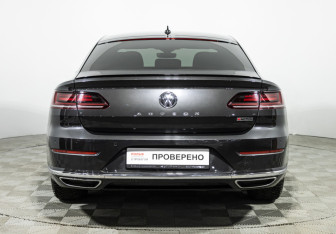 Подержанный автомобиль Volkswagen Arteon 2018 года (6 фото)