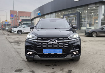 Подержанный автомобиль Chery Tiggo 8 2023 года (2 фото)