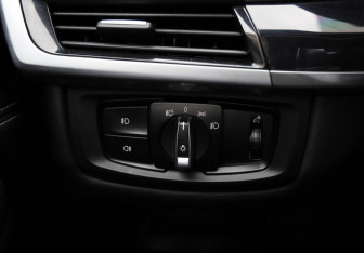 Подержанный автомобиль BMW X6 2018 года (16 фото)